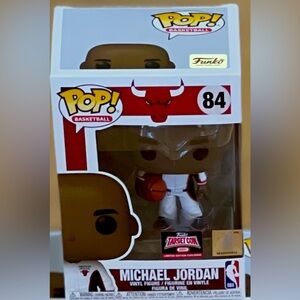 Funko Pop Michael Jordan Target Con edition #84 brand new mint condition box